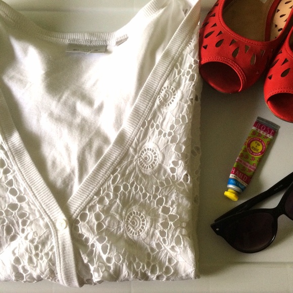 Avenue Sweaters - White cardigan