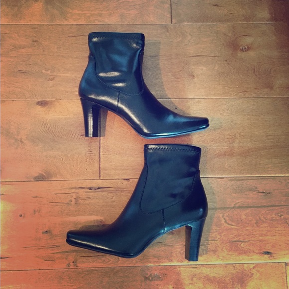 heeled boots