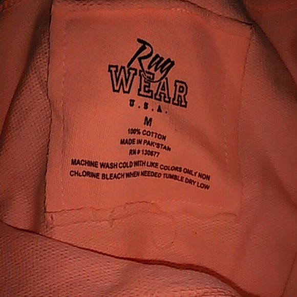 Light peach crop long sleeve - Picture 4 of 4