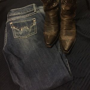 Low rise Wrangler premium patch jeans