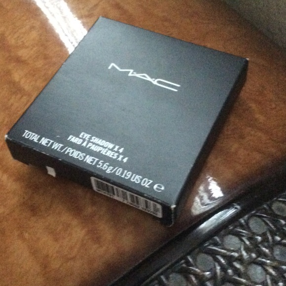 MAC Punk Couture Eye Pallete