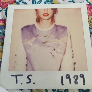 Taylor Swift 1989 Record Album