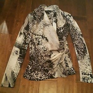 Karen Kane long sleeved top