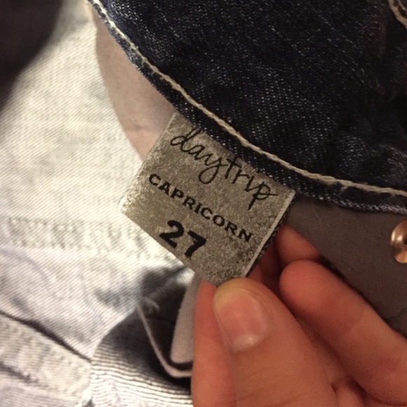 Shorts - Picture 2 of 3