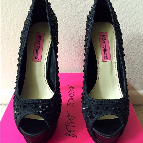 Betsey Johnson Heels - Bbela - Brand NEW - Picture 2 of 4