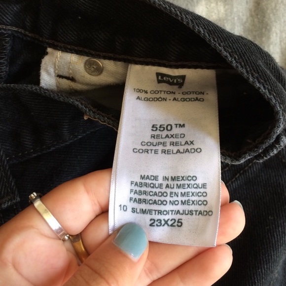 Black Levi shorts - Picture 3 of 3