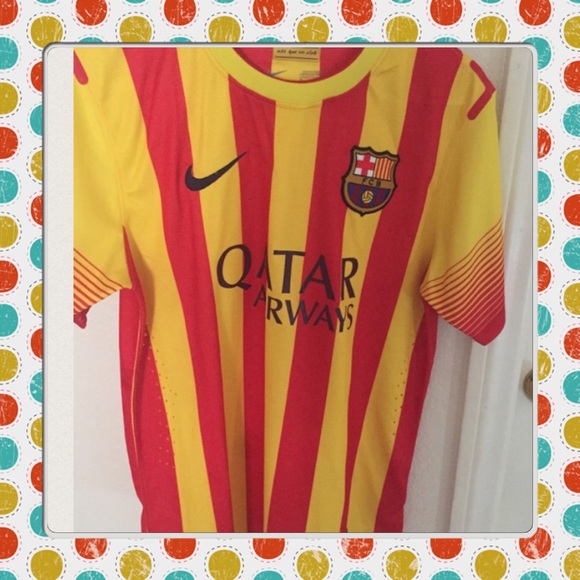 Nike Tops - NIKE COLLECTIBLE SOCCER JERSEY