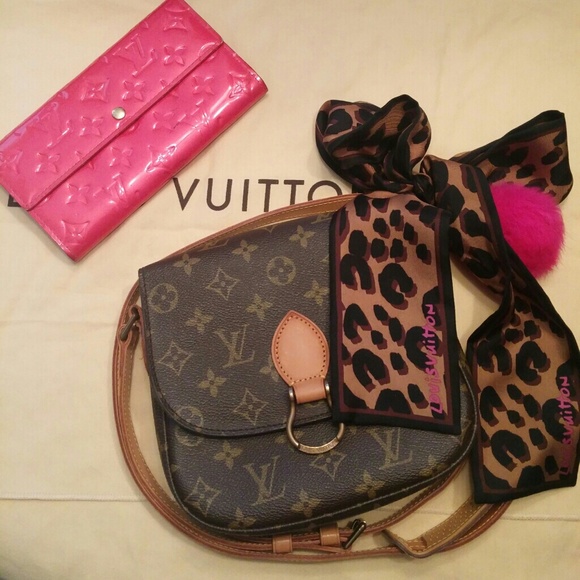 *MORE PICS.....Louis Vuitton St. Cloud - Picture 2 of 5