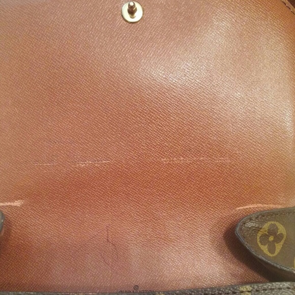 *MORE PICS.....Louis Vuitton St. Cloud - Picture 4 of 5