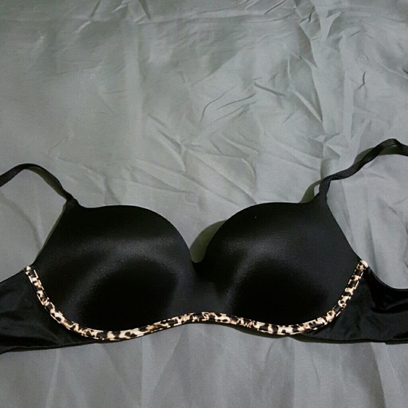 Victoria's Secret Balconet bra.