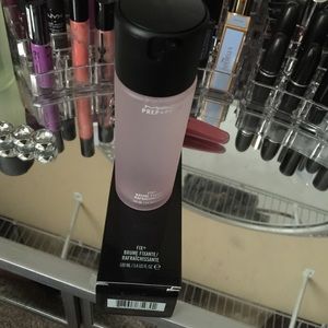 Mac prep prime fix + spray Rose