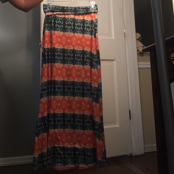 Printed maxi skirt