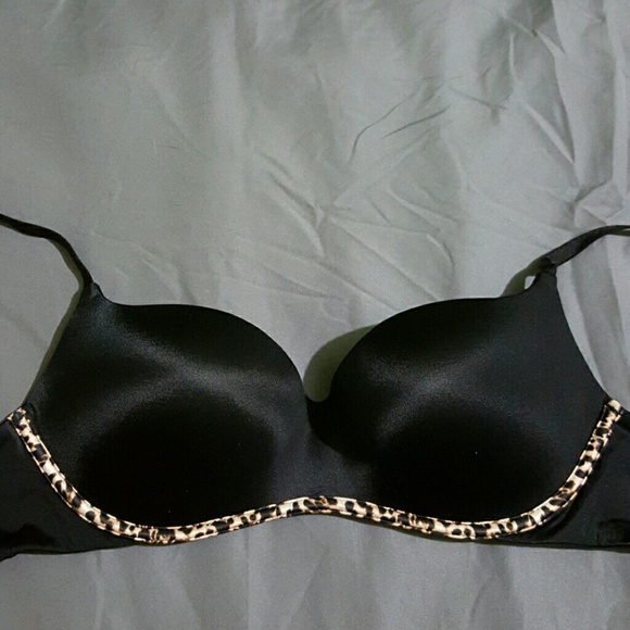 Victoria's Secret Balconet bra.