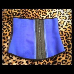 Ann Chery waist trainer