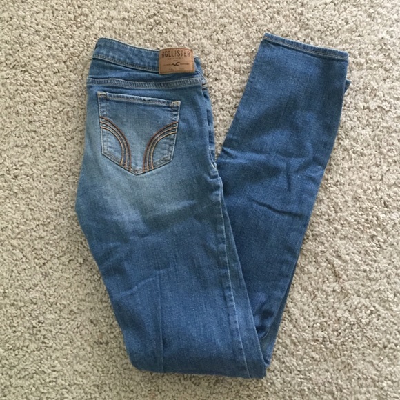 Hollister skinny jeans