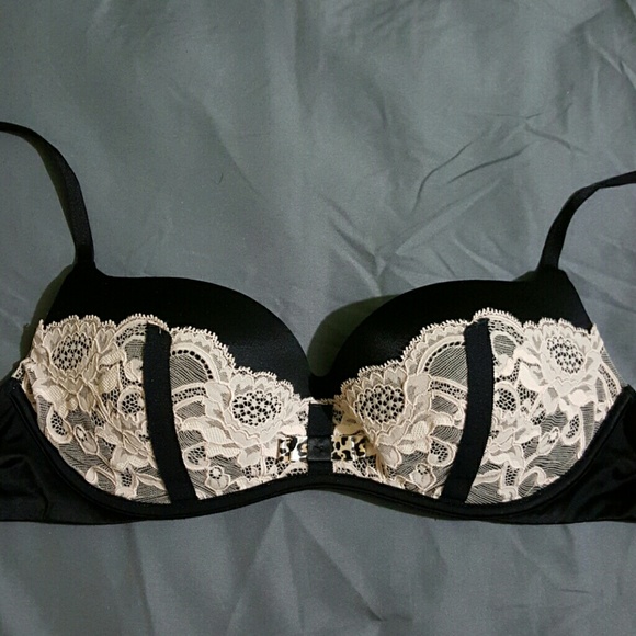 Victoria's Secret Balconet bra.