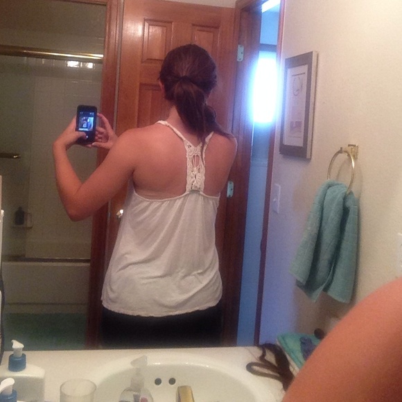 Tank top pictures on - Picture 2 of 2