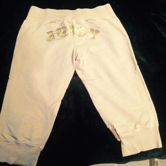 Juicy Cropped sweatpants!