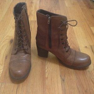 Brown Steve Madden lace up boots