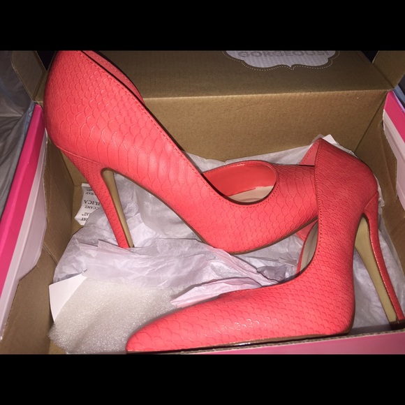 Coral pointed heels