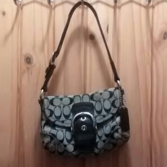 Authentic adorable coach purse. :)