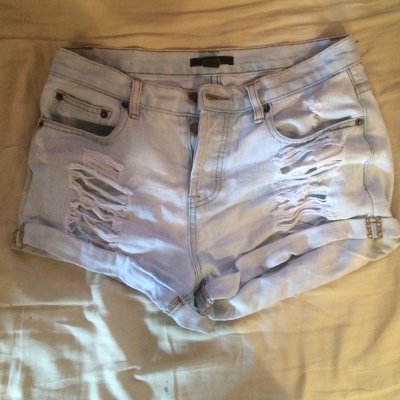 Forever 21 Pants - High Waisted distressed Denim Shorts