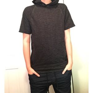 Men's Ninth Hall Short Sleeve Hooded Shirt