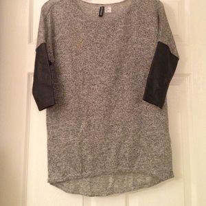 Faux leather sleeves tunic