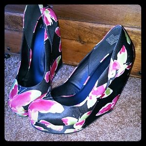 Gently used ELLE wedge shoes