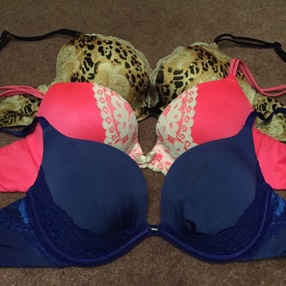 32 c bras Victoria secret