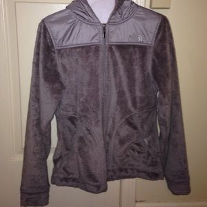 grey north face zip up