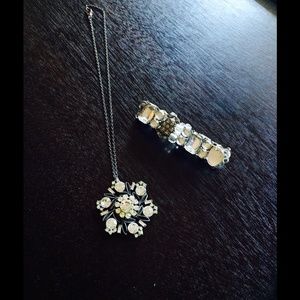 ❄️Bebe snowflake necklace and bracelet