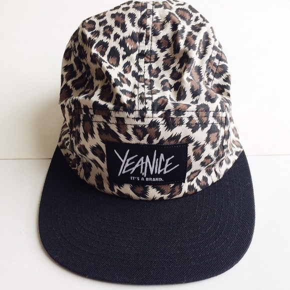 🚫SOLD🚫 💂🏾5 Panel Hat💂🏾 - Picture 2 of 4