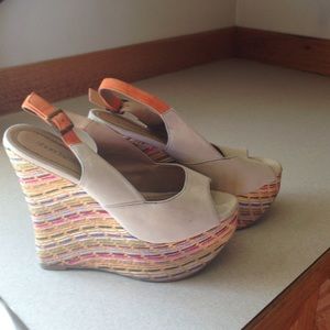 Shoedazzle wedges