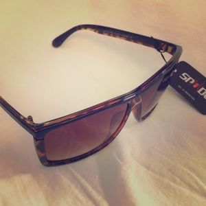 Unisex Very Stylish Sunglasses. Brand New.