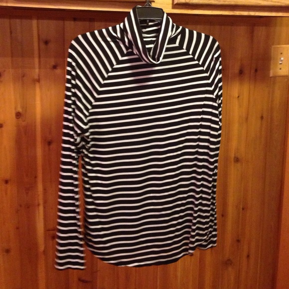Old navy turtle neck