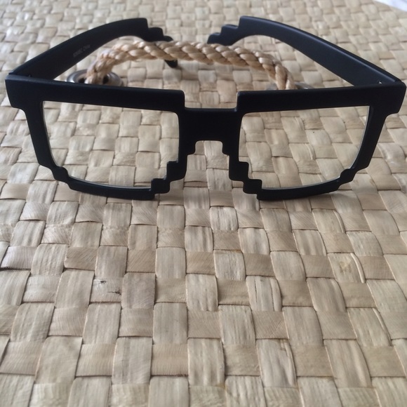 ⚡️Matte Black Pixelated Glasses⚡️