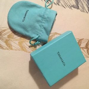 TIFFANY & CO. JEWELRY BOX AND SATCHEL