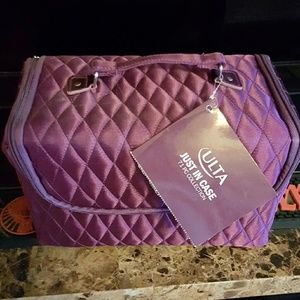 Ultra makeup case