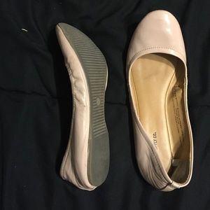 Nude ballet flats!