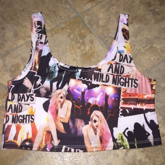 Forever 21 Tops - Crop top