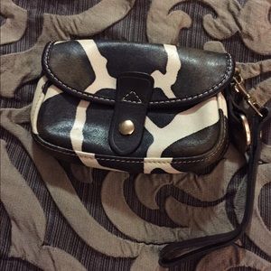 Dooney and Bourke giraffe wristlet