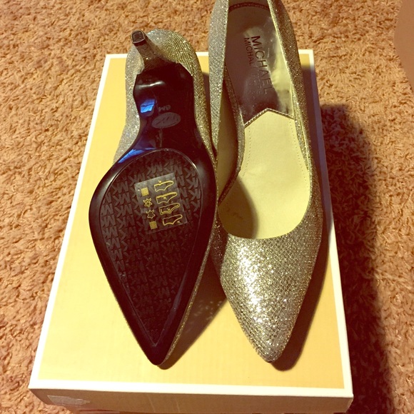 Michael Michael Kors silver glitter pumps