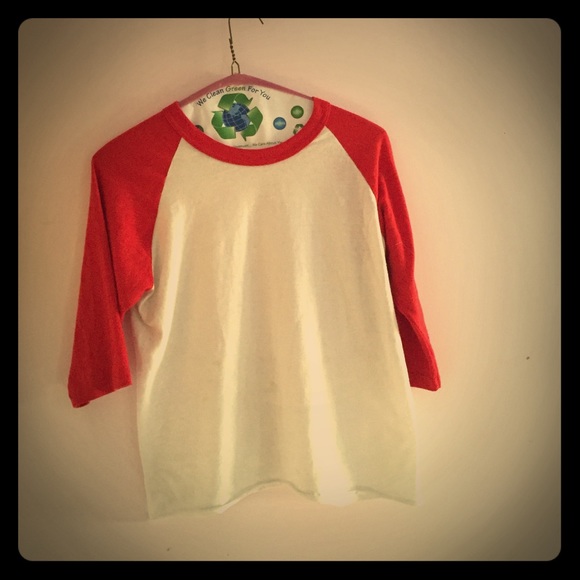 Baseball tee