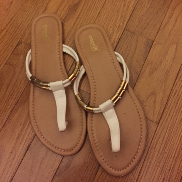 Size 8 women's sandals