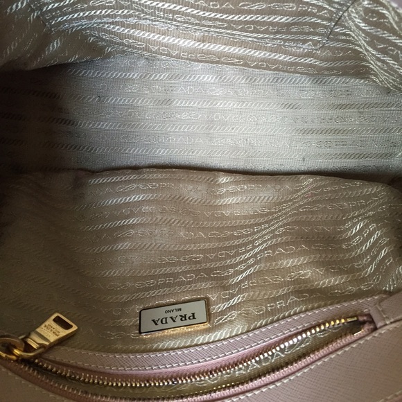 Prada handbag - Picture 4 of 4