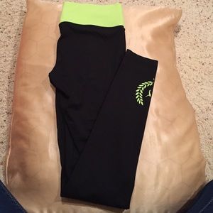 Victoria's Secret PINK Reversible Leggings