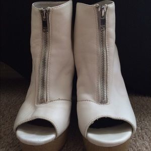 Bundle for lady11:  ALDO SHOES and Silver shoes!