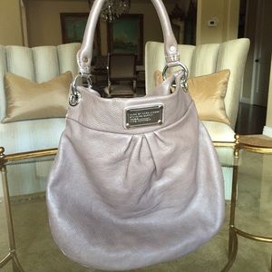 Marc Jacobs- authentic