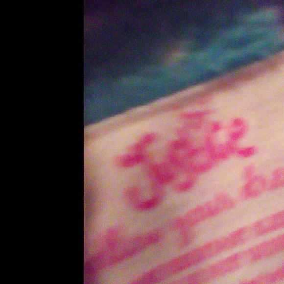 Robe - Picture 2 of 2